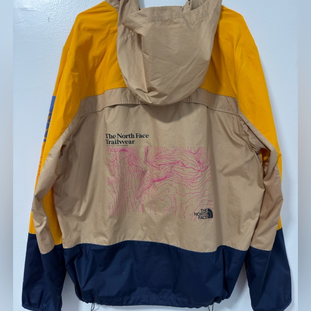 The North Face Windbreaker Jacket Size XL